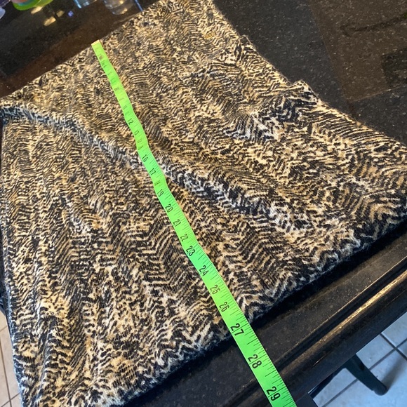 Michael Kore Infinity Scarf - Picture 3 of 3